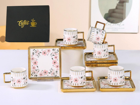 فناجين قهوة