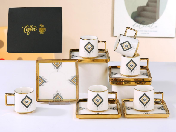 فناجين قهوة