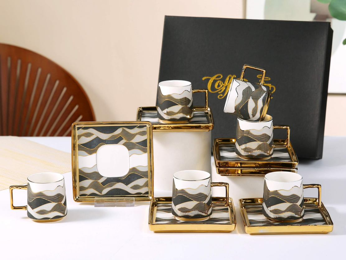 فناجين قهوة