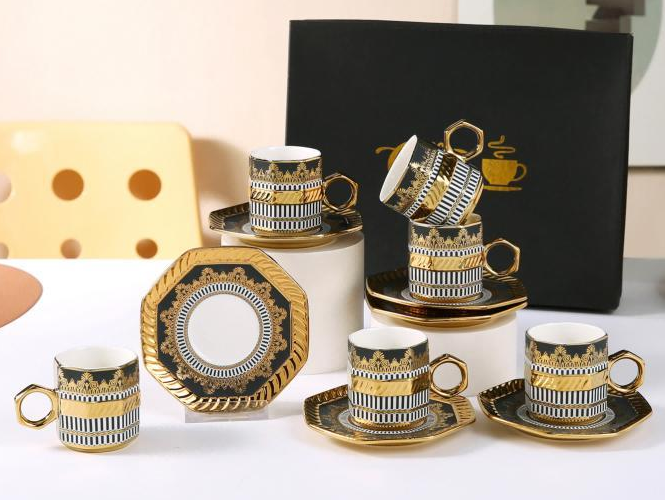 فناجين قهوة