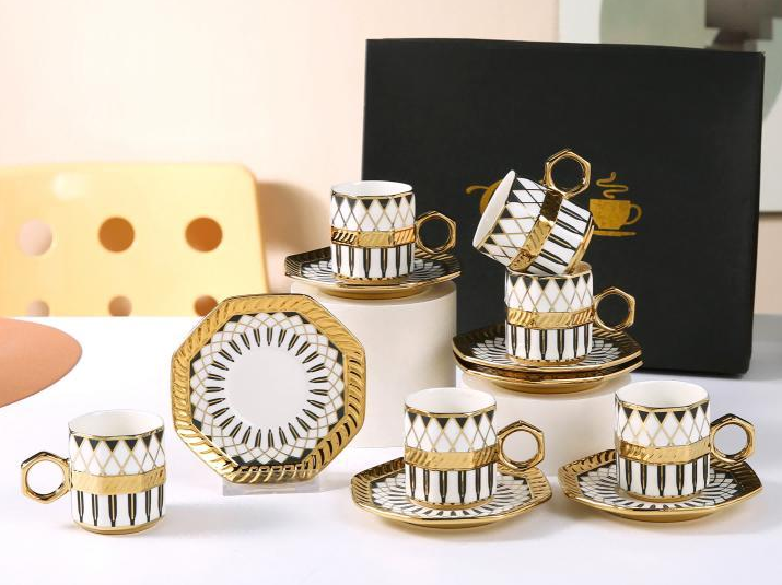 فناجين قهوة