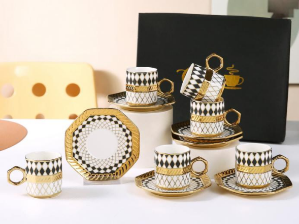 فناجين قهوة